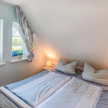Nice Home In Nordstrand Nordstrand With Wifi Casa vacanze Nordstrand